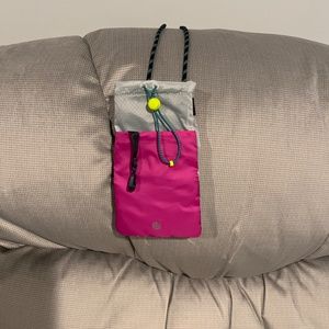 Lulu lemon crossbody pouch